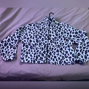 M Fabletics leopard long crop zip up
